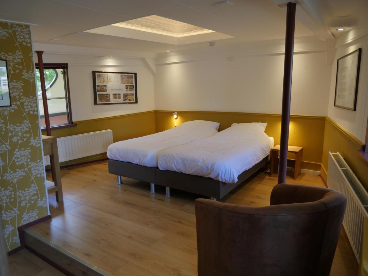 Bed & Breakfast De Logeerboot